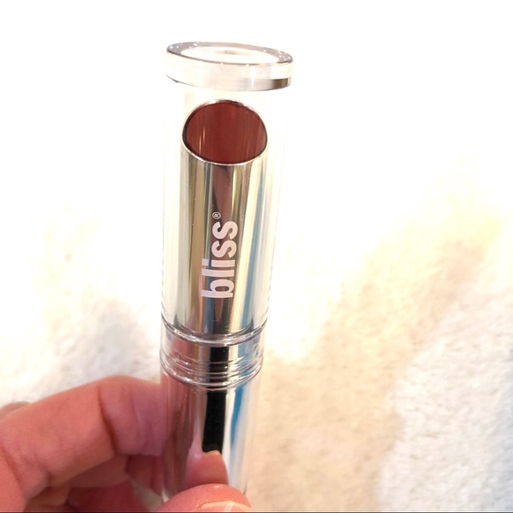 New bliss Lock & Key Long Wear Lipstick in color 'Rose to the Occasion' - Picture 3 of 7